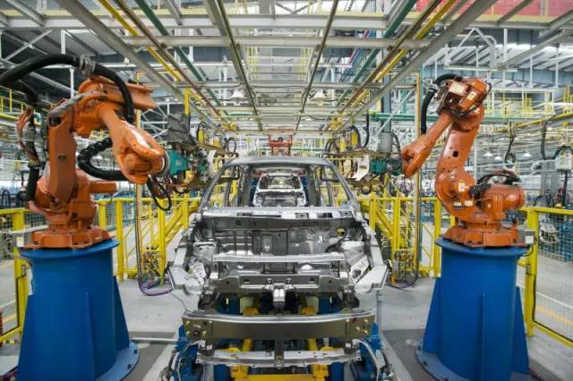 鑫源汽車，給誰造車比造什么車更重要 | 洞察